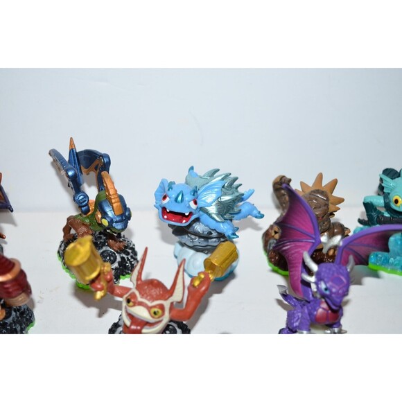 Skylanders Spyro's Adventure Figures Items Huge Lot - Picture 7 of 16